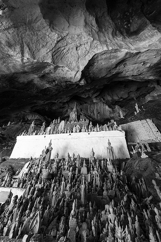 Santuario en la orilla del río Mekong en Camboya