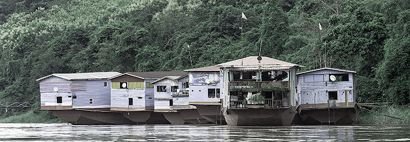 Casa flotante río Mekong. Camboya