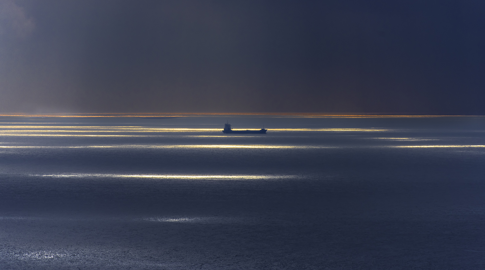 paisaje crepuscular, mar Cantábrico